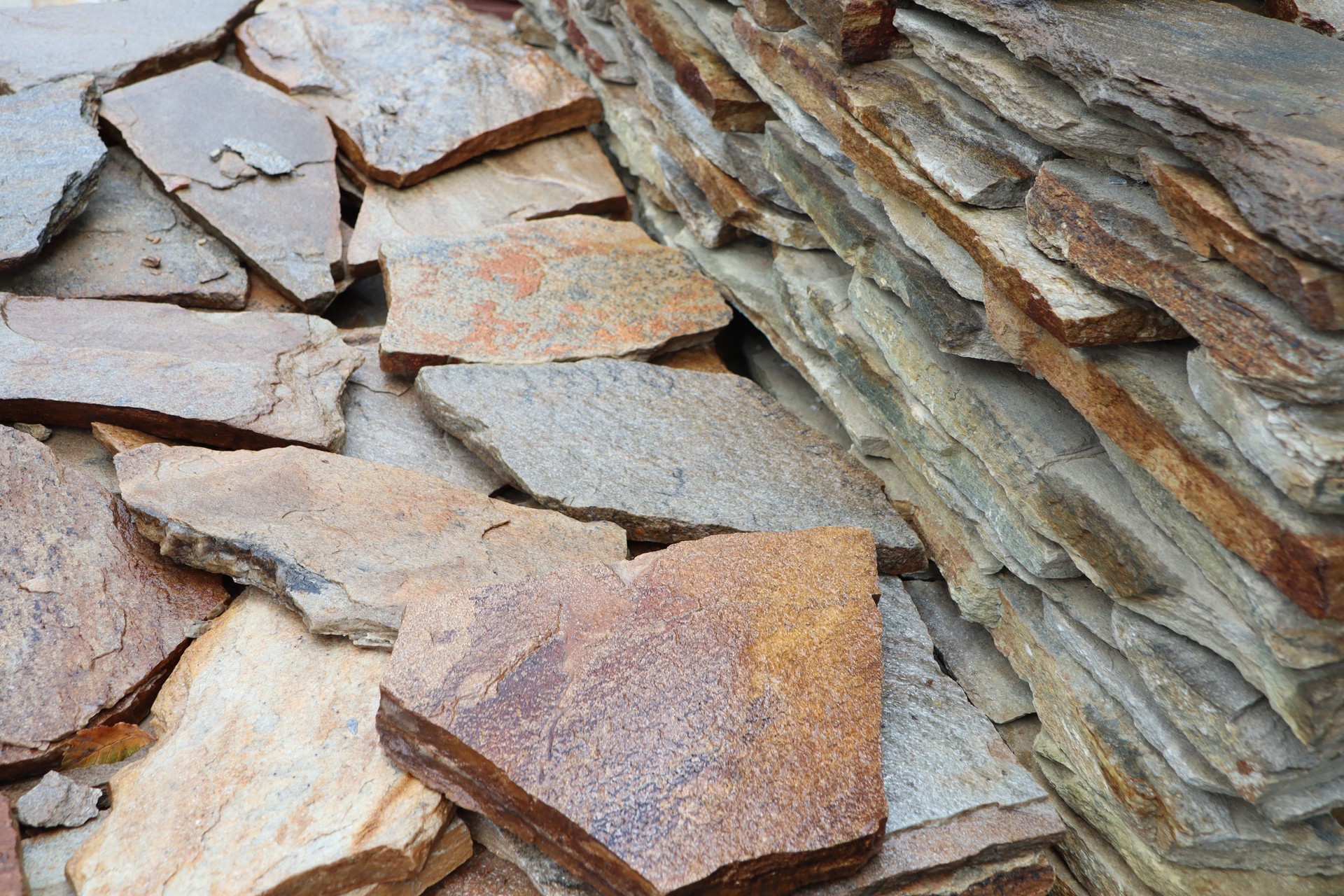 Natural Stone Slabs Ideal for Landscaping and Construction Projects of All Types and Sizes